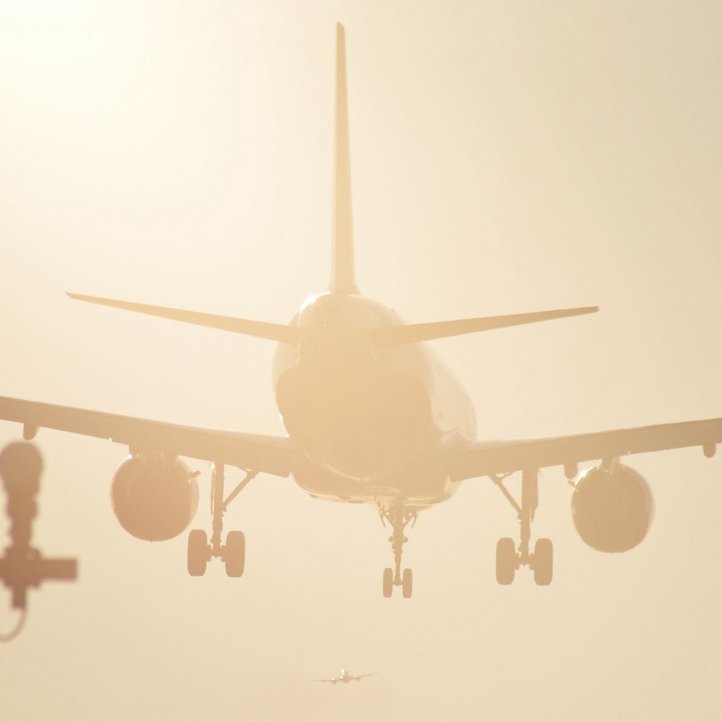 Flugzeug in der Luft 